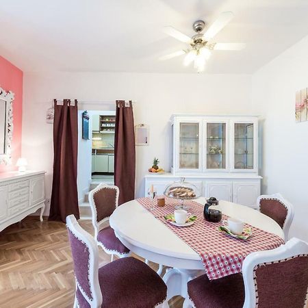 Villa Doris Mlini Luaran gambar